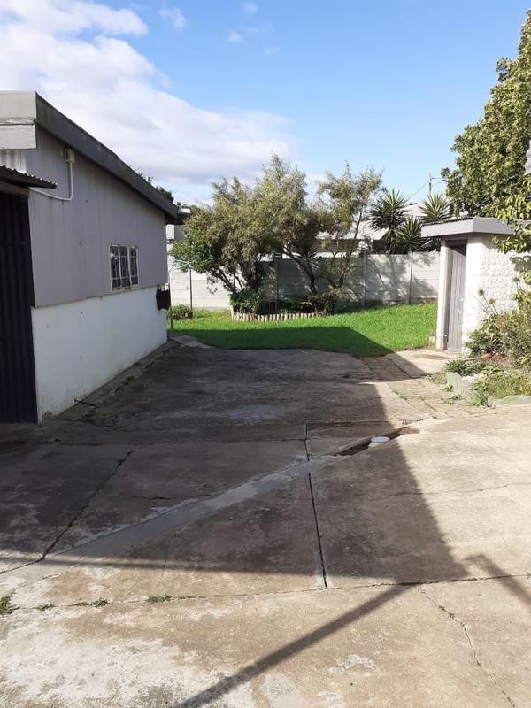 2 Bedroom Property for Sale in Albertinia Western Cape